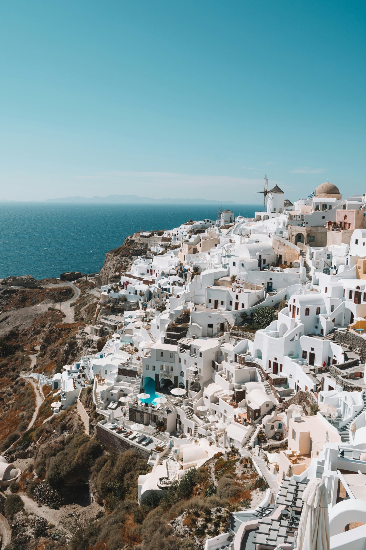 Blick auf weiße Gebäude vor Mykonos