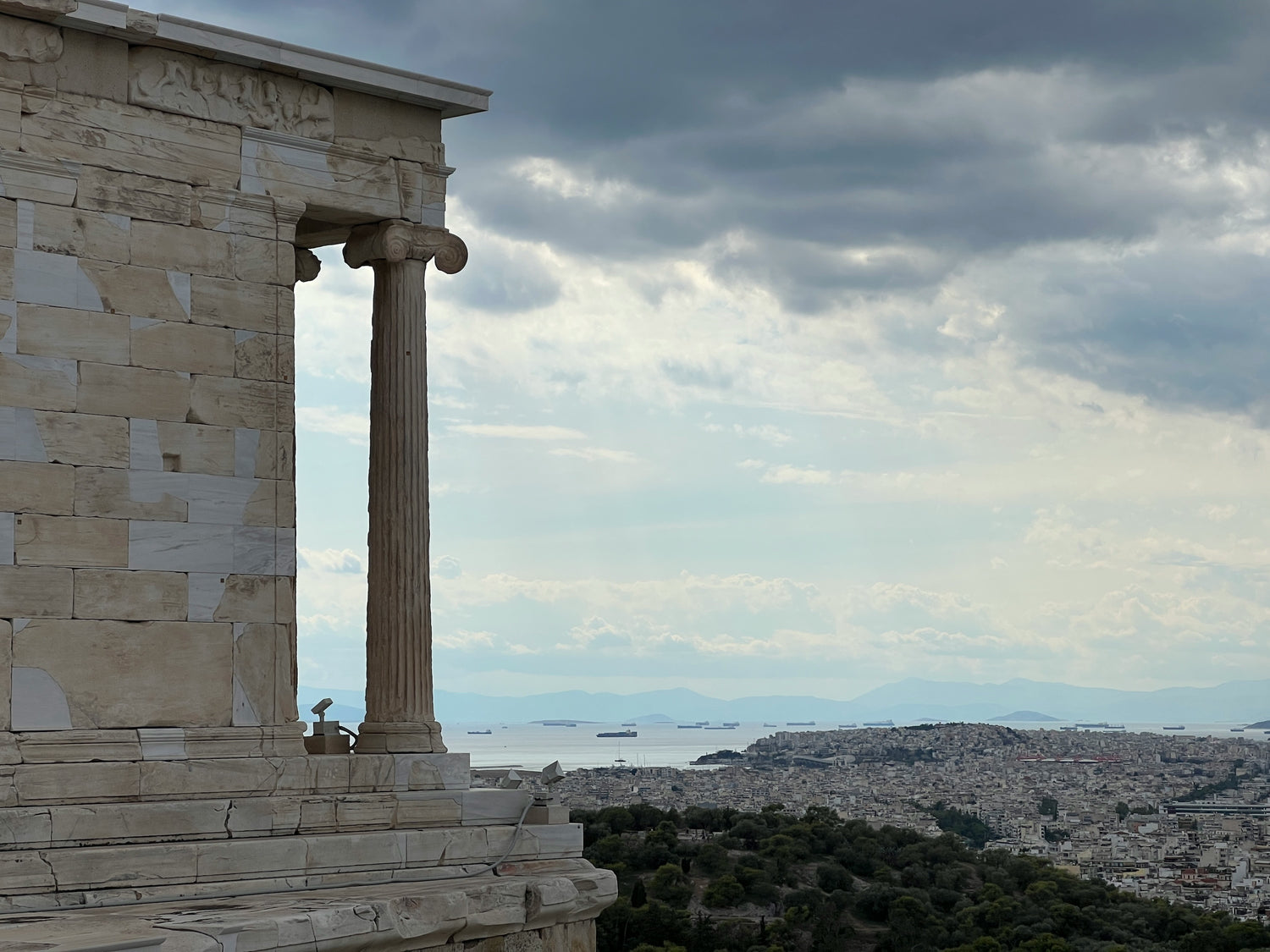 Blick von der Akropolis über die Stadt Athen